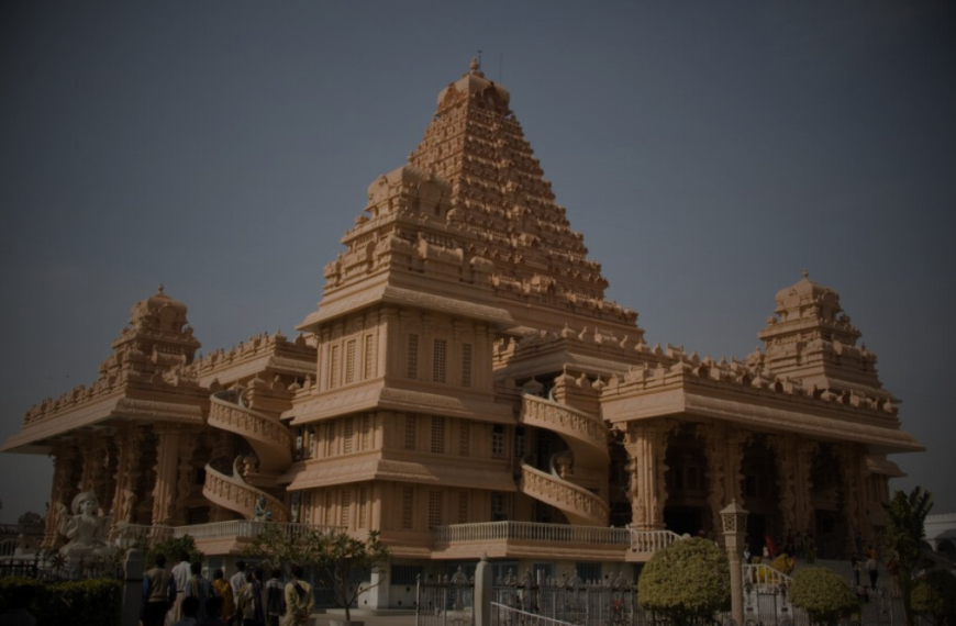 Whispers of the Haunted Chhatarpur Farmhouse