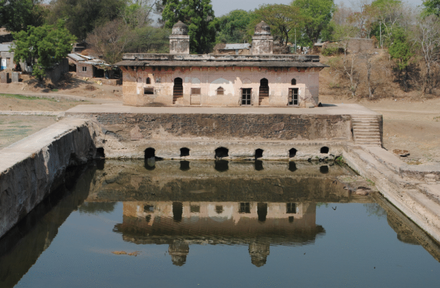 Echoes of the Betrayed: Mahal Gulara