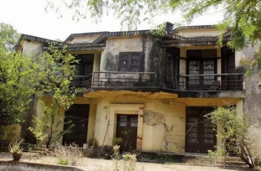 The Most Haunted House in India Pt. 1